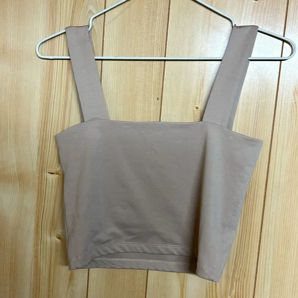 Cropped Square Neck Tank - Picture 2 of 2